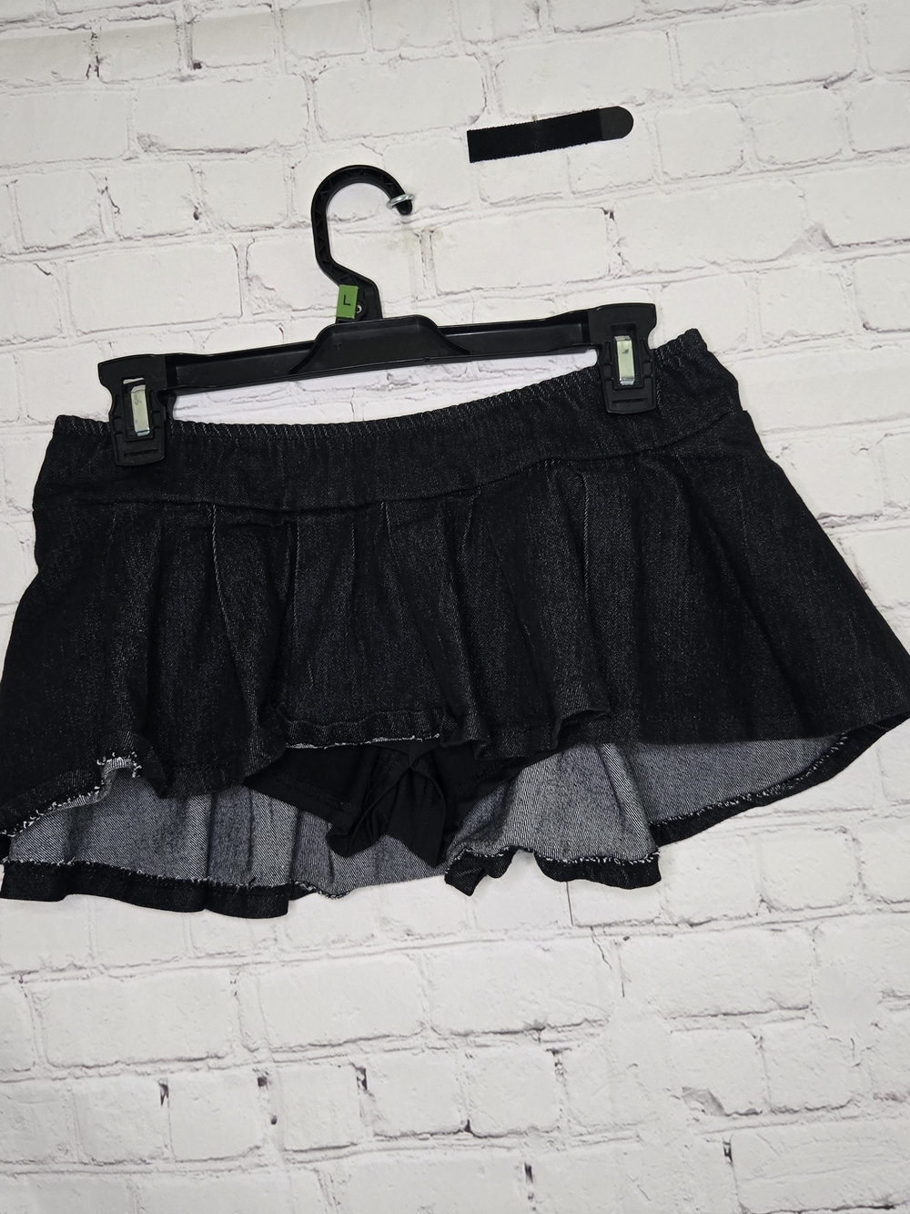 VTG Y2K Micro Mini Skirt Pleated Ruffle‎ Dark Wash Size S/M Stretch Waist Trashy